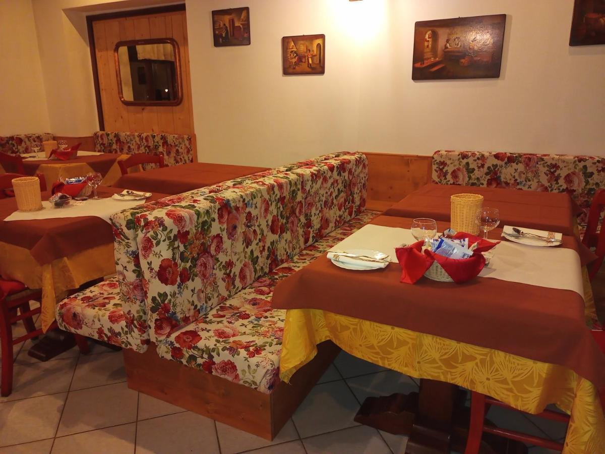 Albergo Martinet Vernante Εξωτερικό φωτογραφία