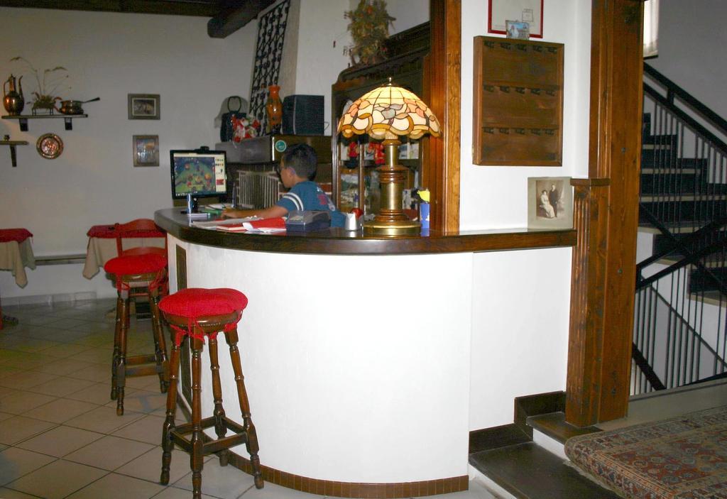 Albergo Martinet Vernante Εξωτερικό φωτογραφία